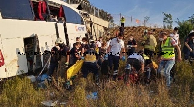 İstanbul'da Feci Kaza Ölü ve Yaralılar Var