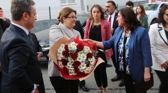 BAKAN YANIK, VALİ ÜNLÜ VE EŞİ HANIMEFENDİ İLE ZİYARETLERDE BULUNDU