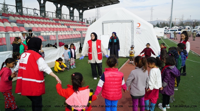 KIZILAY'IN AFET BÖLGELERİNDEKİ YARDIM ÇALIŞMALARI