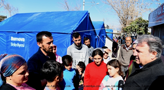 Bin kilometreden gelip engelli çocukların ailelerine çadır kurdular