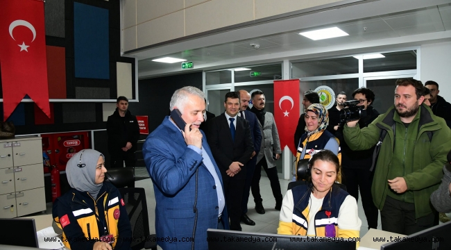 Trabzon Valisi Aziz Yıldırım Gece Mesaisinde