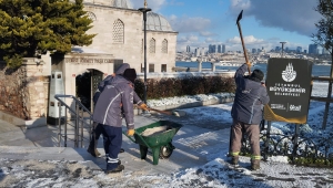 İSTANBUL’DA KAR KALINLIĞI 40 CM’YE ULAŞTI