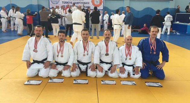 DOÇ. DR. HAMDULLAH ÇUVALCI JUDO’DA TÜRKİYE 3.SÜ OLDU