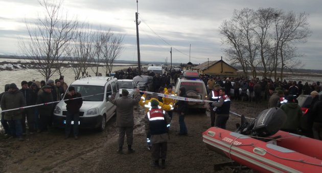 Samsun'da Kayık Faciası Çok Sayıda Ölü Olabilir, 1 Cesede Ulaşıldı