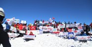 Allahuekber Dağları'nın Zirvesinde Şehitlerimizi Andılar