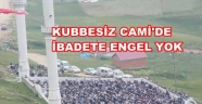 Bu camide ibadete engel yok